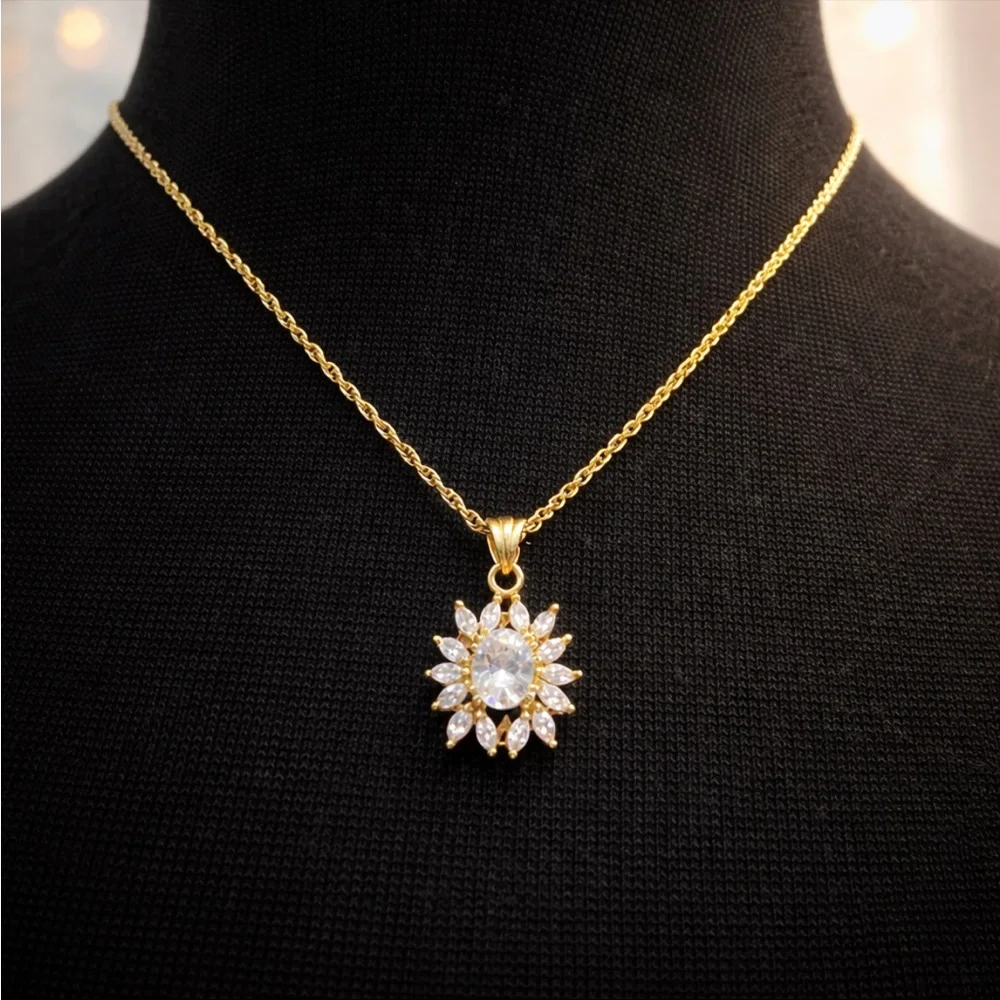 Vintage Gold-Plated Starburst Pendant 18